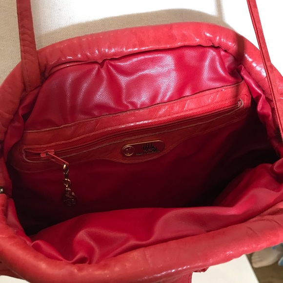 Vintage Red Leather purse - Picture 13 of 13